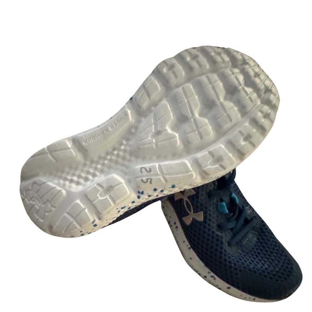 Under armour sneaker